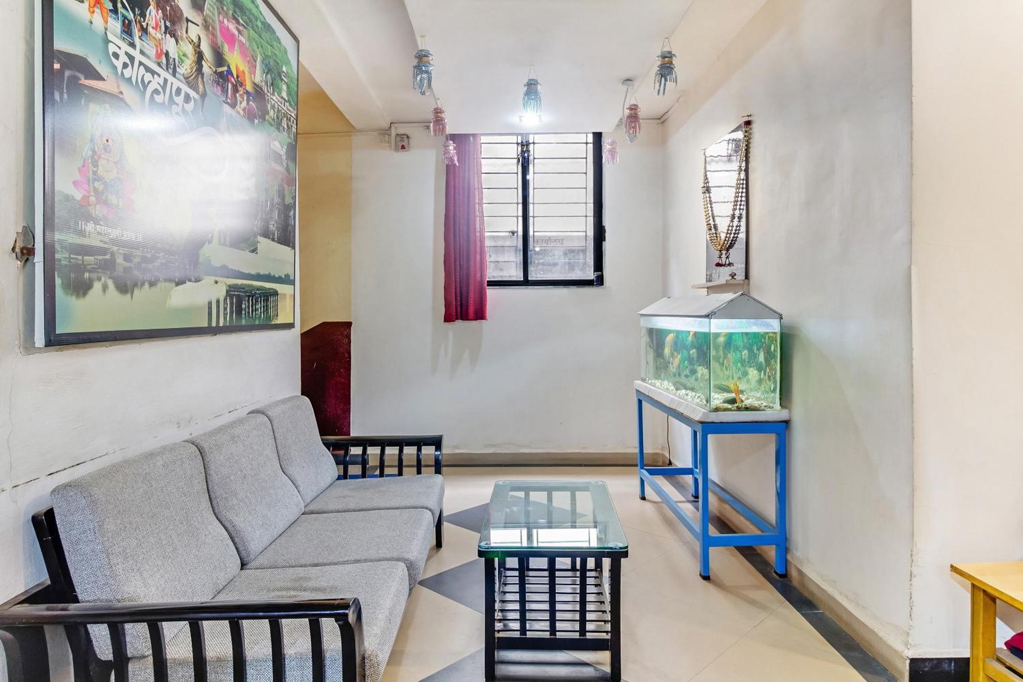 Hotel Spot On Harihar Lodging And Yatri Niwas Kolhapur Esterno foto