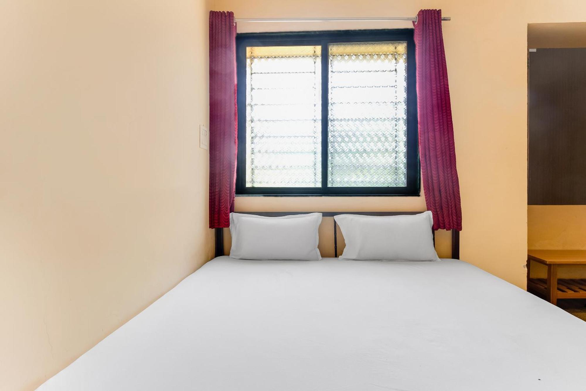 Hotel Spot On Harihar Lodging And Yatri Niwas Kolhapur Esterno foto